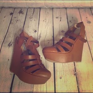 Steve Madden Luvely Wedges